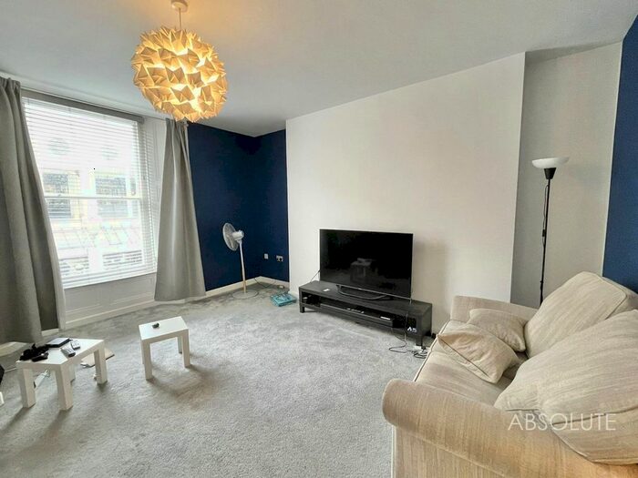 2 Bedroom Flat To Rent In Fleet Street, Torquay, TQ1