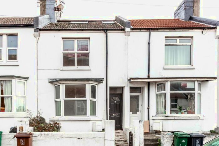 3 Bedroom House To Rent In Dewe Road, Brighton, BN2