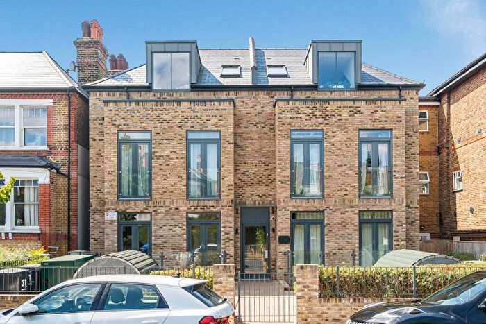 2 Bedroom Flat For Sale In Auckland Hill, West Norwood, London, SE27