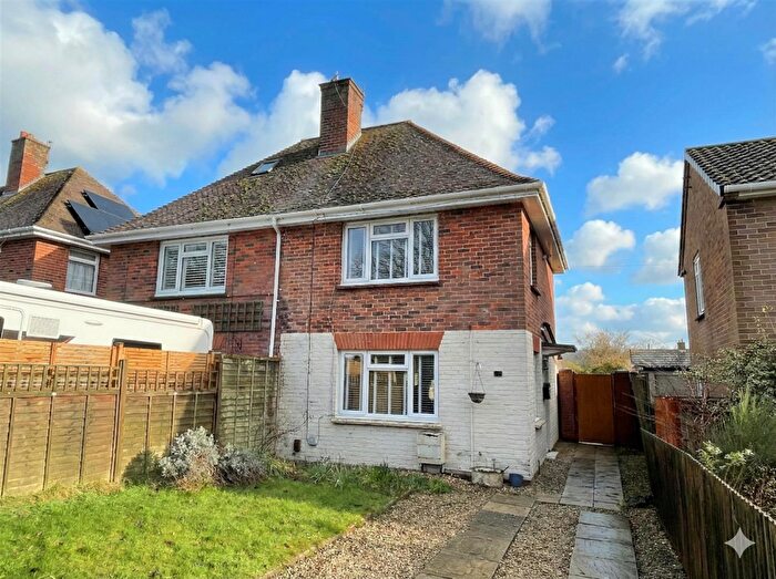 2 Bedroom Semi-Detached House For Sale In Stratford Road, Salisbury, SP1