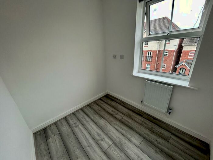 4 Bedroom House To Rent In Whimberry Way, Withington, M20