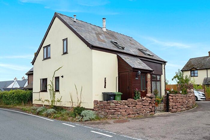 3 Bedroom Barn Conversion For Sale In Bromsash, HR9