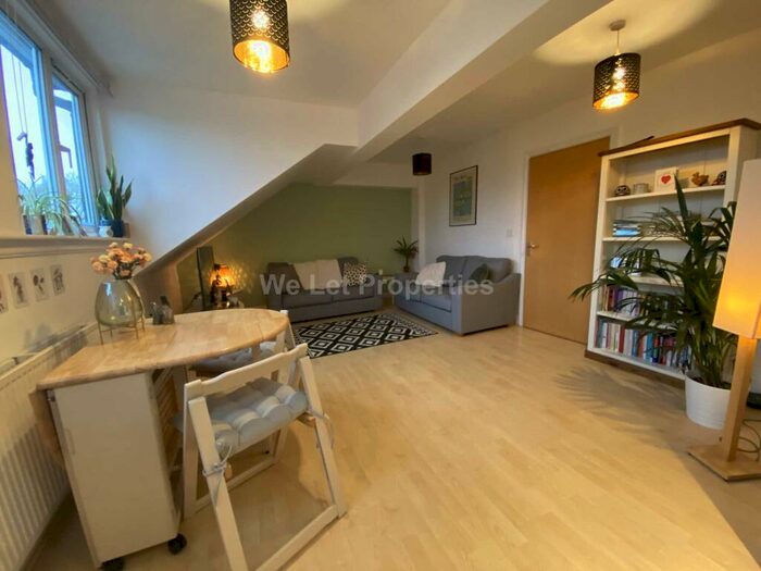2 Bedroom Apartment To Rent In Fairway House, Chorlton Cum Hardy, M21