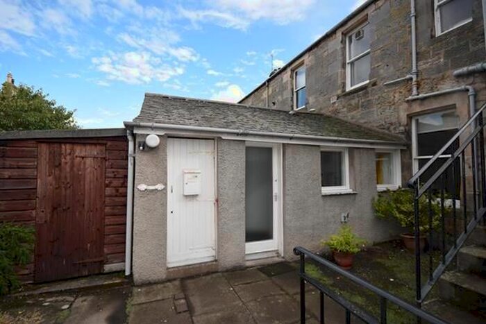 1 Bedroom Semi-Detached House To Rent In The Annexe, Lade Braes, St Andrews, KY16