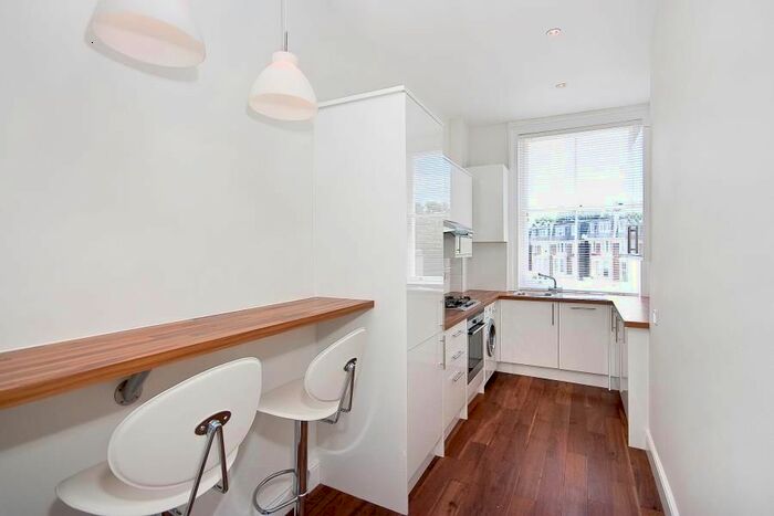1 Bedroom Flat To Rent In Randolph Avenue, London W9