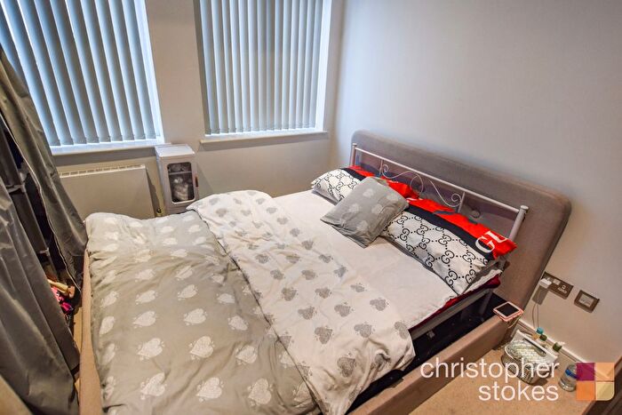 2 Bedroom Flat To Rent In Burlington House, Swanfield Road, Waltham Cross, Hertfordshire, EN8