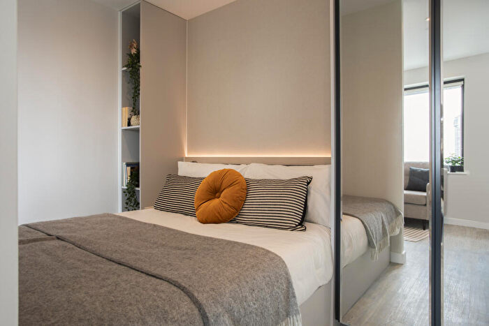 Studio To Rent In Enclave: Croydon, College Road, East Croydon, London, CR0