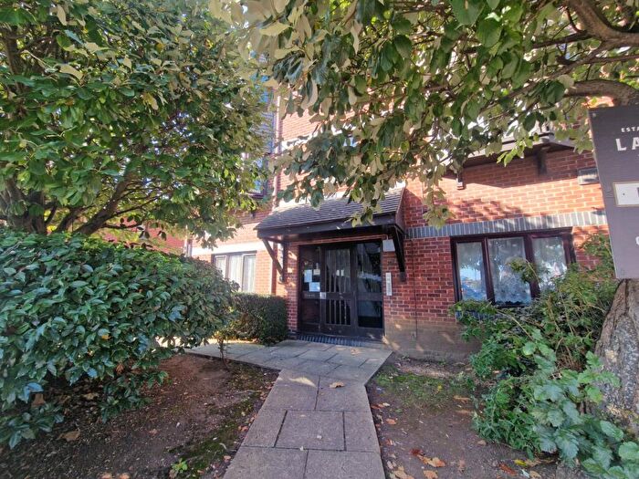 2 Bedroom Apartment For Sale In Rowan Court, Southsea, Hampshire, PO4