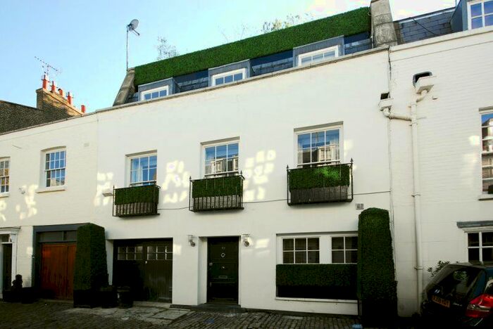 5 Bedroom Terraced House To Rent In Lyall Mews, London, SW1X