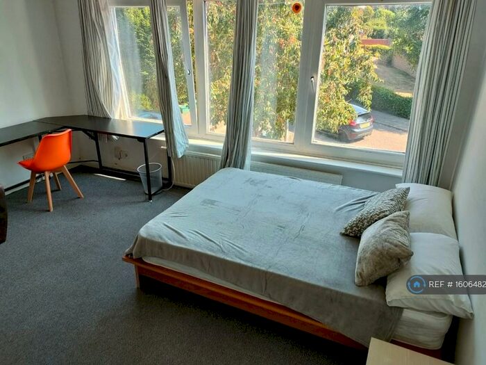 5 Bedroom Terraced House To Rent In Bridgfield Close, Colchester, CO4