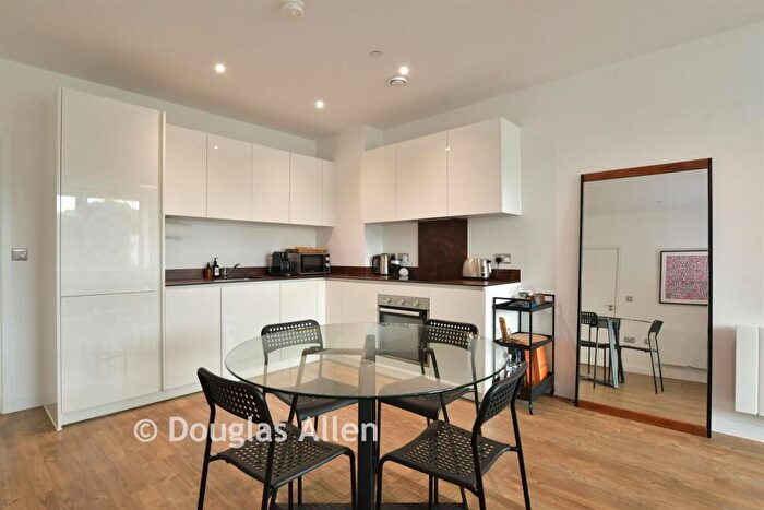 1 Bedroom Flat For Sale In Eagle Way, Great Warley, Brentwood, Essex, CM13