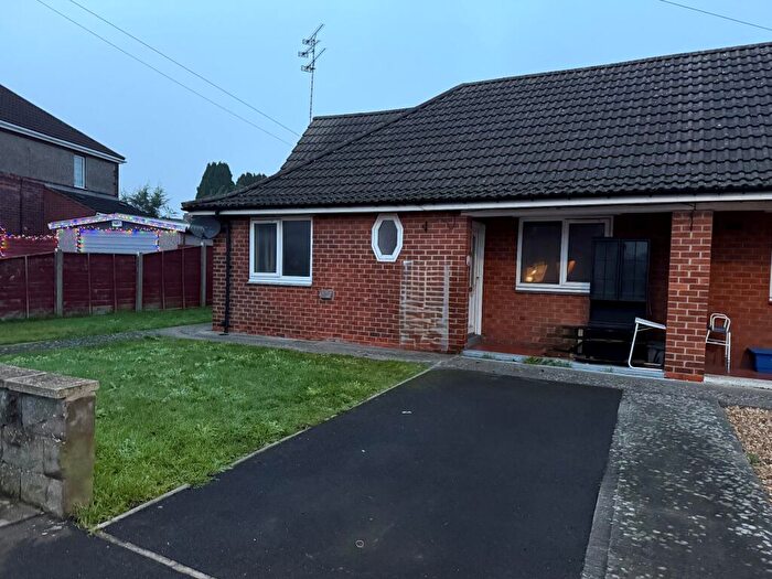 2 Bedroom Bungalow To Rent In Cornwall Road, Scunthorpe, DN16