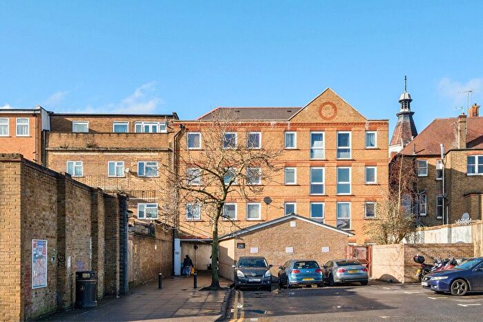 1 Bedroom Flat For Sale In Rushey Green, Catford, London, SE6