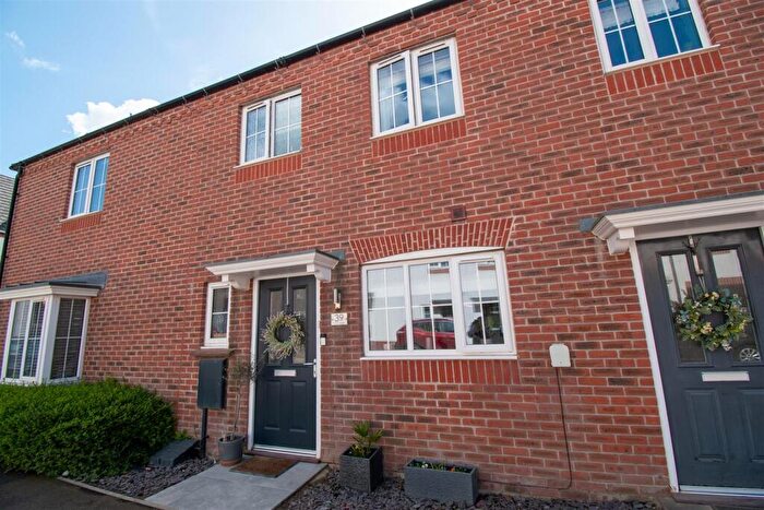 3 Bedroom Terraced House For Sale In Denby Bank, Marehay, Ripley, DE5