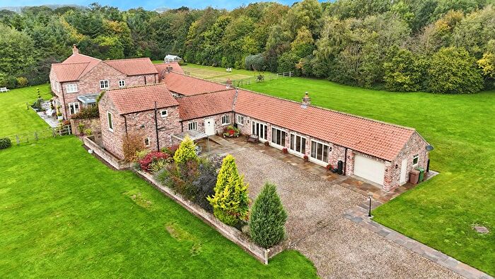 5 Bedroom Link Detached House For Sale In Scarborough Road, Driffield, YO25