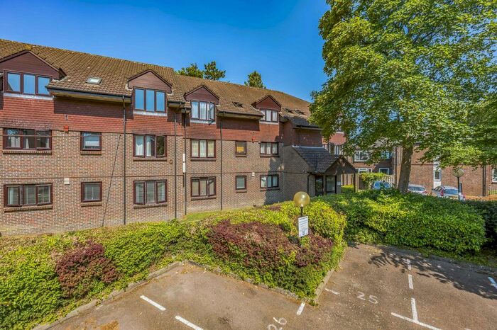 2 Bedroom Flat To Rent In Church Road, Jardine Court Church Road, TN6