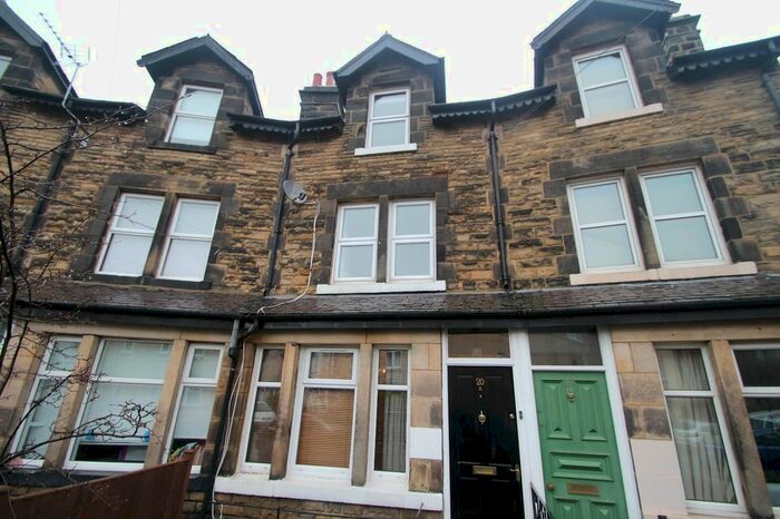 4 Bedroom Detached House To Rent In Chatsworth Place, Harrogate, North Yorkshire, Uk, HG1