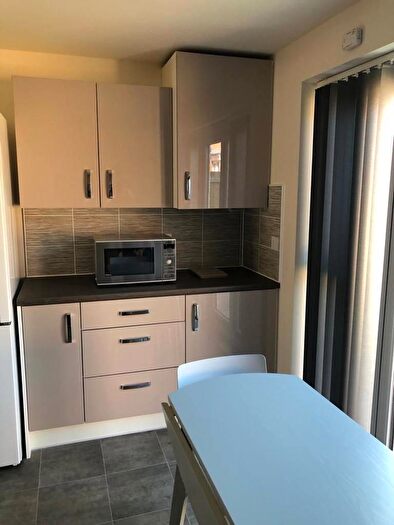 2 Bedroom Semi-Detached House To Rent In Tawny Grove, Coventry, CV4