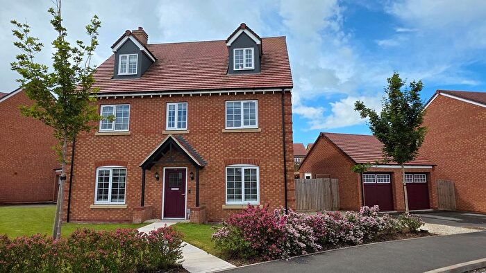 5 Bedroom Detached House For Sale In Meteor Way, Southam, CV47