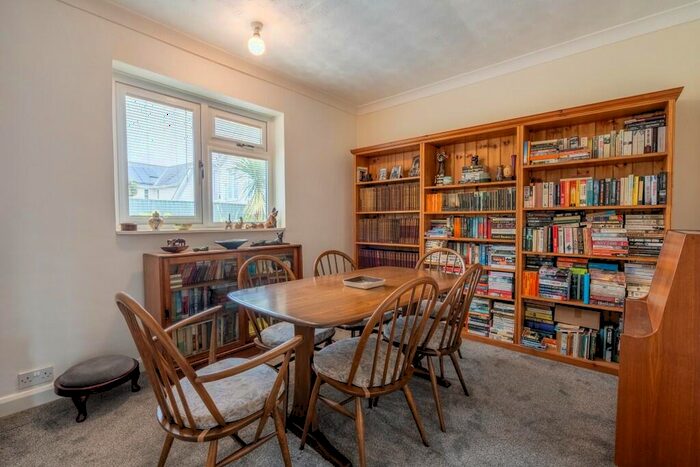 5 Bedroom Detached House For Sale In Cliff Lane, Gorleston, NR31