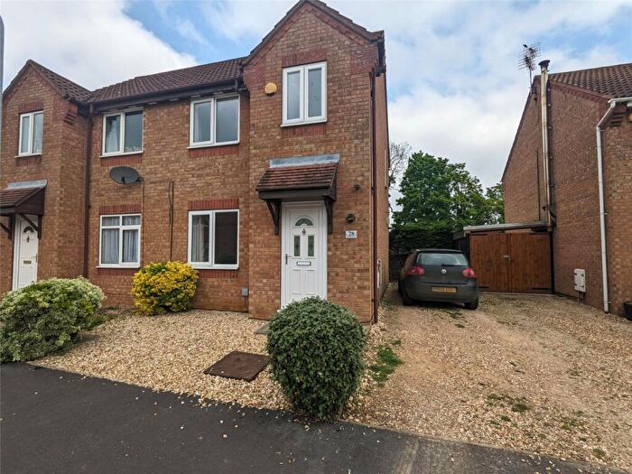 3 Bedroom Semi-Detached House To Rent In Winchester Way, Sleaford, Lincolnshire, NG34