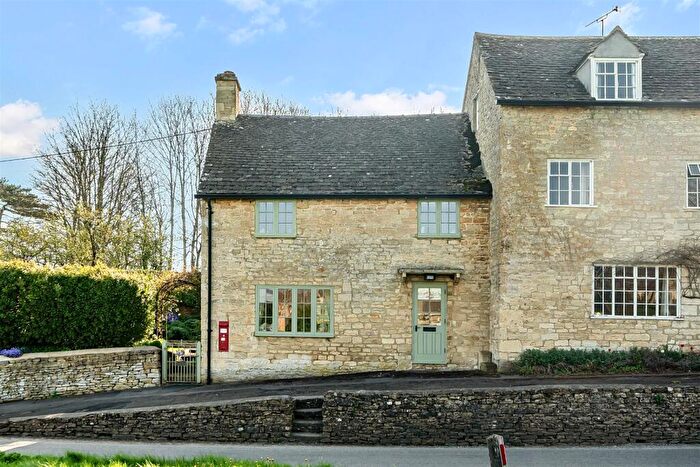 2 Bedroom House To Rent In Little Barrington, Burford, OX18