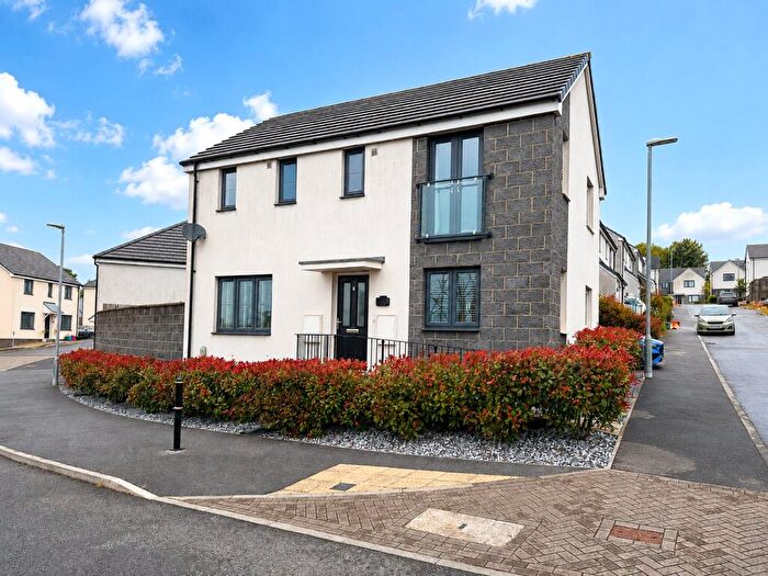 3 Bedroom Detached House For Sale In Carn Water Road, Bodmin, Cornwall, PL31