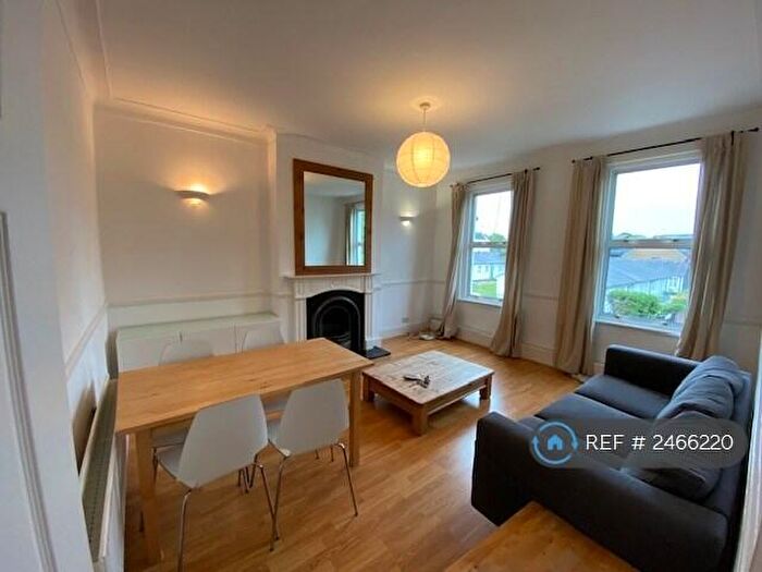 2 Bedroom Flat To Rent In Consort Road, London, SE15