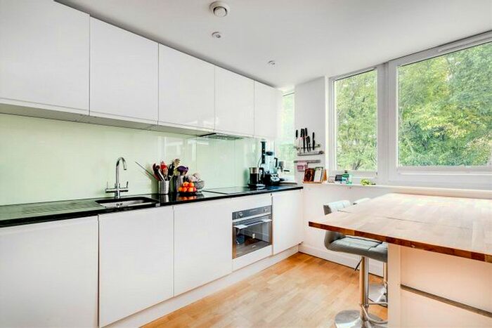 2 Bedroom Flat To Rent In Kersfield Road, London, SW15