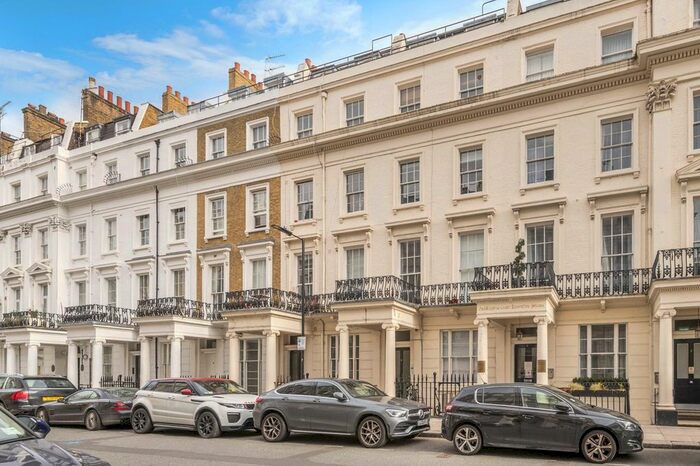 2 Bedroom Flat To Rent In Devonshire Terrace, London, W2