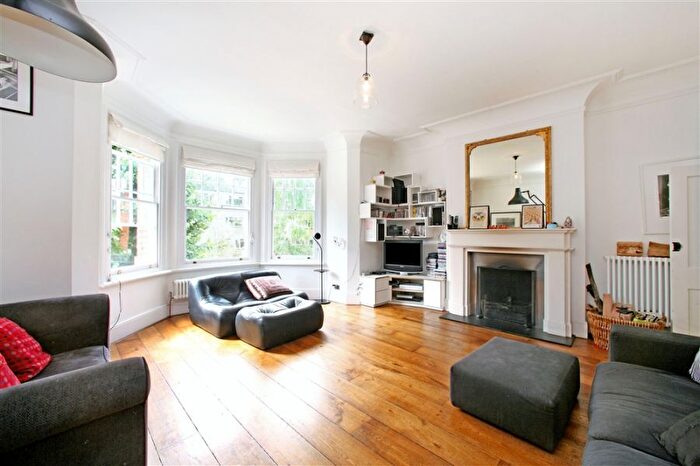 6 Bedroom Flat To Rent In Avenue Road, Highgate, N6