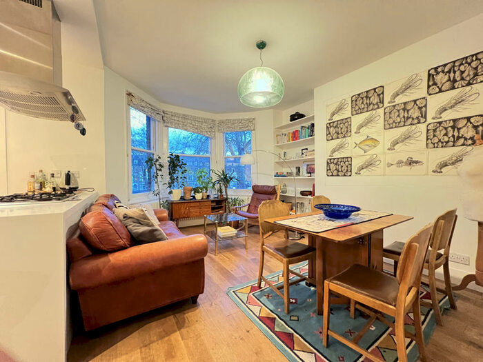 1 Bedroom Flat To Rent In East Dulwich Road, East Dulwich, SE22