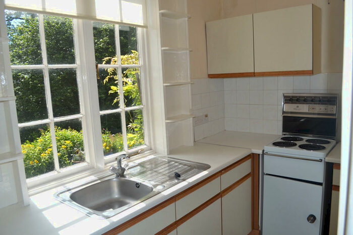 1 Bedroom Apartment To Rent In Flat Tall Chimneys, Vicarage Lane, CW11