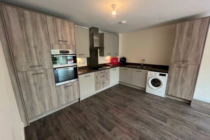 2 Bedroom Flat To Rent In Rhodfa Groes Wen Cardiff, CF5