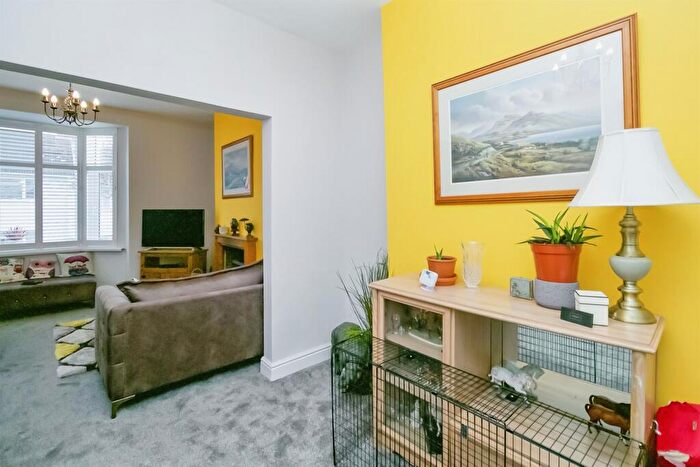 3 Bedroom Terraced House For Sale In Porthkerry Road, Barry, CF62