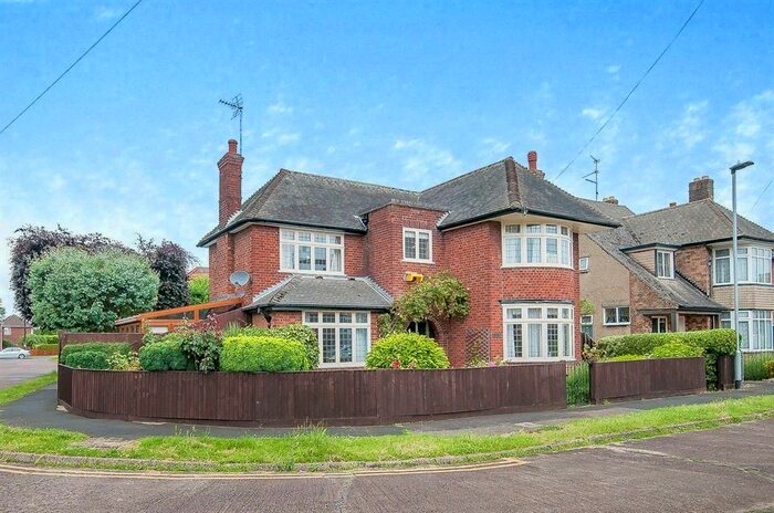 3 Bedroom Detached House To Rent In Mayfield Road, Dogsthorpe, Peterborough, PE1