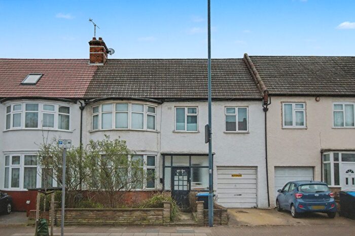 6 Bedroom Terraced House For Sale In All Souls Avenue, London, NW10
