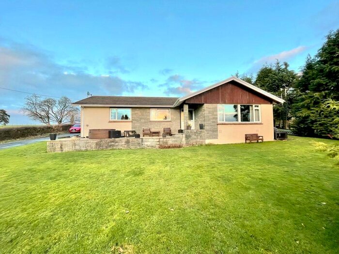 4 Bedroom Bungalow For Sale In Llanelwedd, Builth Wells, Powys, LD2