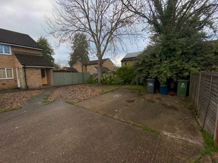 1 Bedroom Flat To Rent In St. Bedes Gardens, Cambridge, CB1