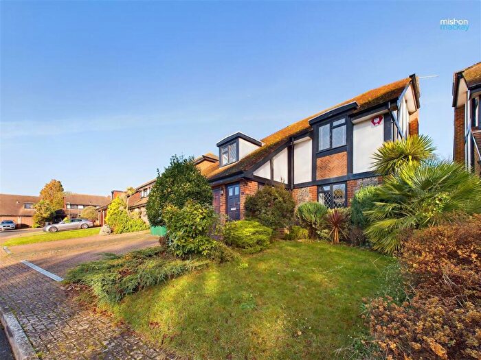 4 Bedroom Detached House To Rent In Greyfriars, Hove, East Sussex, BN3