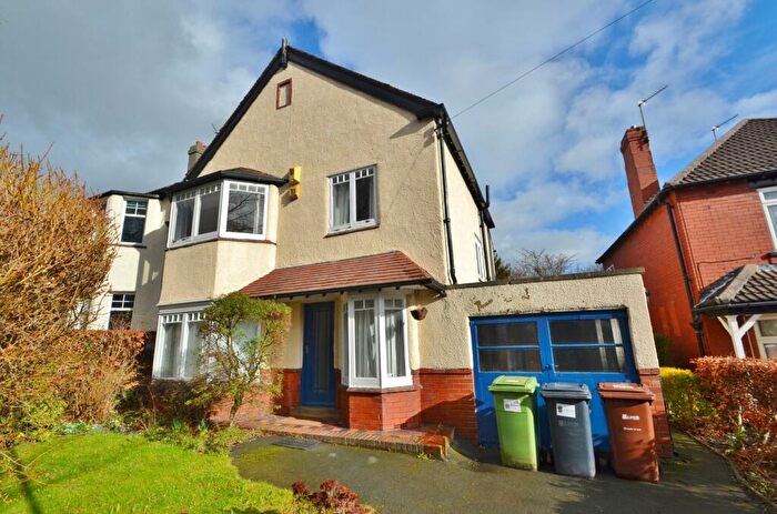 3 Bedroom Semi-Detached House To Rent In Bracken Edge, Leeds, LS8