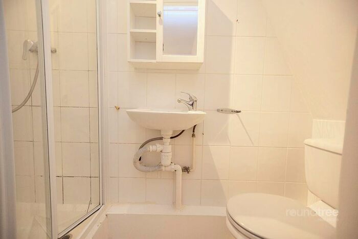 1 Bedroom Flat To Rent In Kentish Town Road, Camden Town, NW1