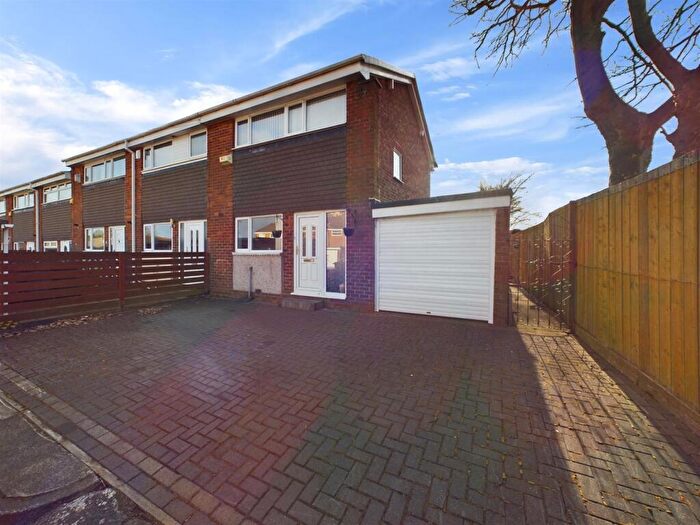 2 Bedroom End Of Terrace House For Sale In Alston Close, North Shields, NE29