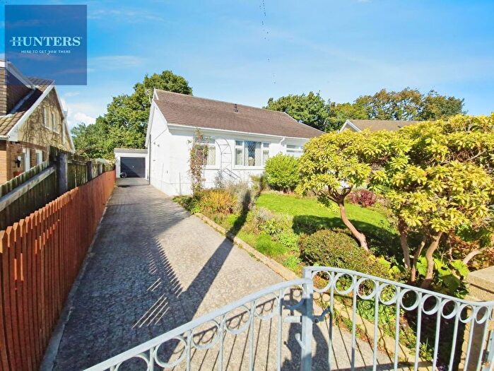3 Bedroom Semi-Detached Bungalow For Sale In Y Lan, Pencoed, Bridgend, CF35