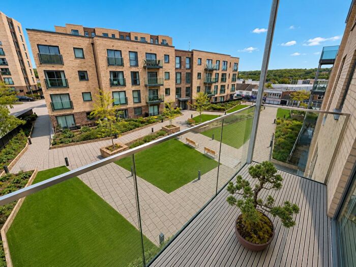 2 Bedroom Flat For Sale In Griffin Court, Stirling Drive, Luton, Bedfordshire, LU2
