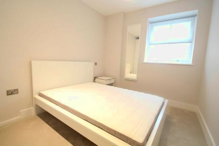 3 Bedroom Flat To Rent In Chancellors Street, London, W6