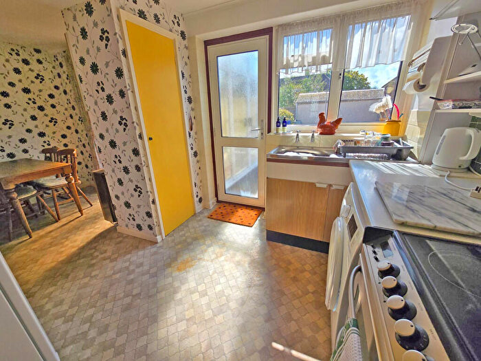 2 Bedroom End Of Terrace House For Sale In Mansell Road, Shoreham-by-Sea, BN43
