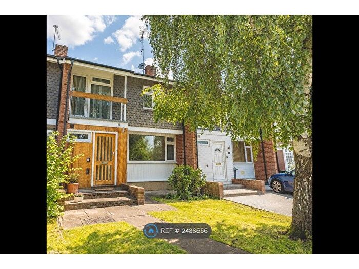 3 Bedroom Terraced House To Rent In Rectory Close, Windsor, SL4