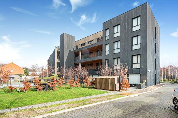 2 Bedroom Flat For Sale In Bell Foundry Close, Croydon, CR0