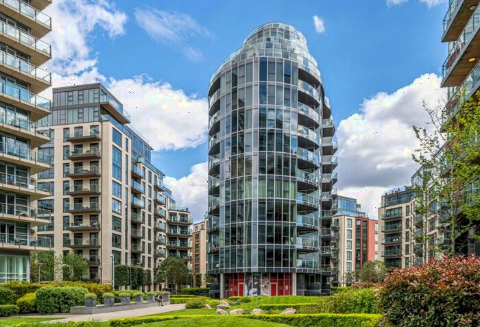 3 Bedroom Flat To Rent In Pinnacle House, Battersea Reach, Juniper Drive, London, SW18